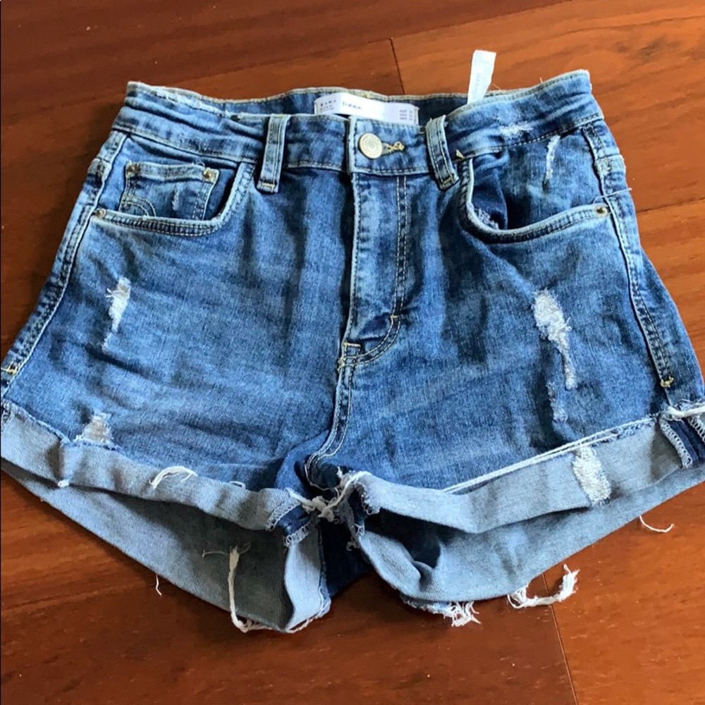 dark wash distressed jean shorts